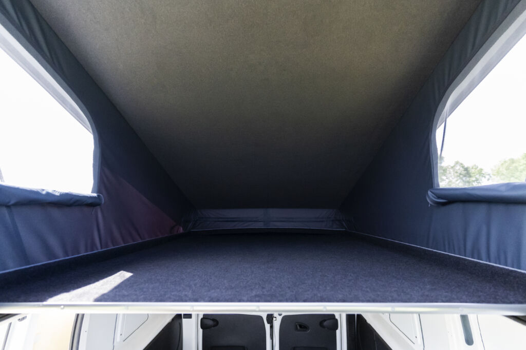podnoszony dach sypialny do Renault Trafic, łóżko na dachu