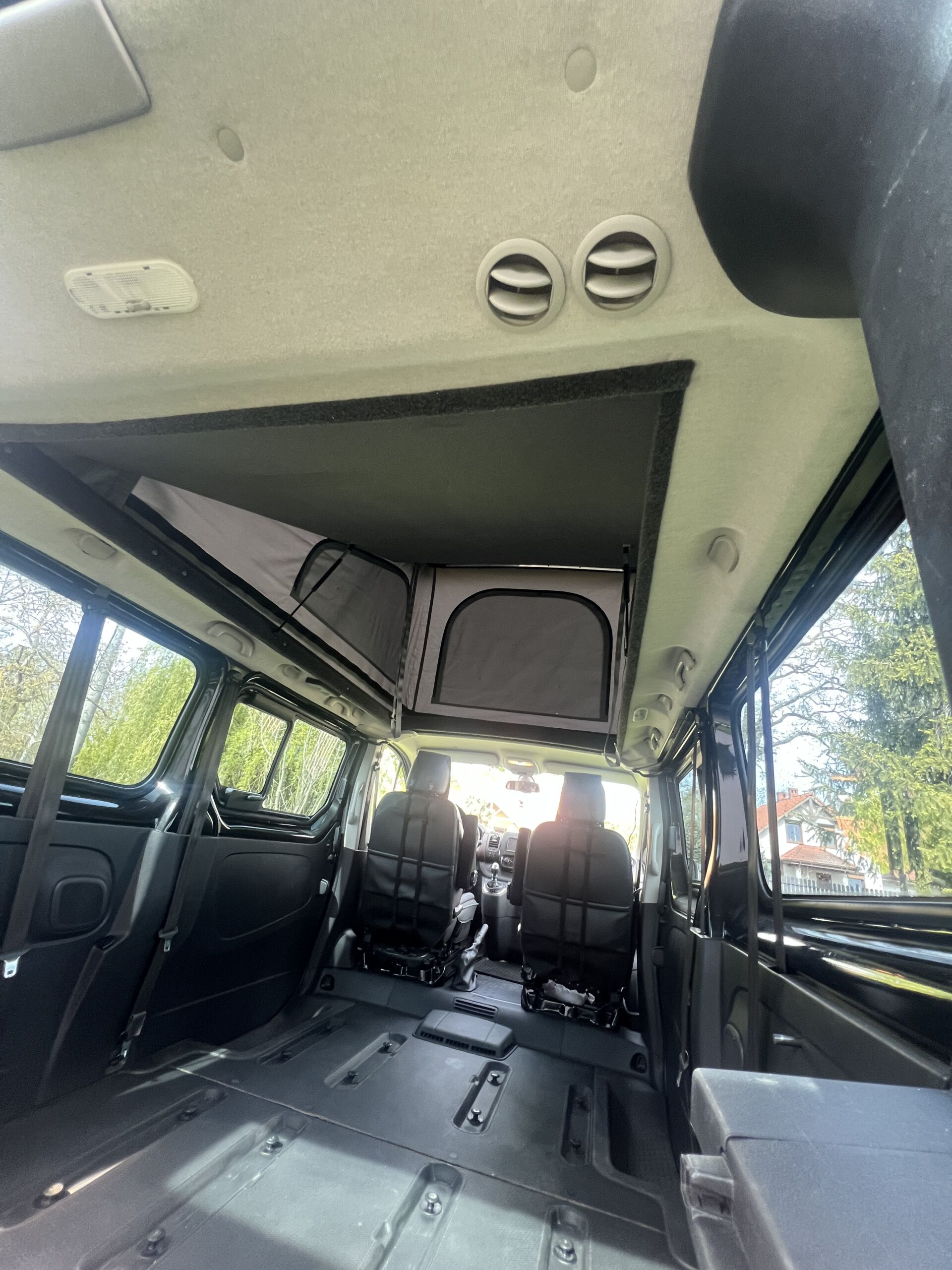 Volkswagen T6 z dachem sypialnym