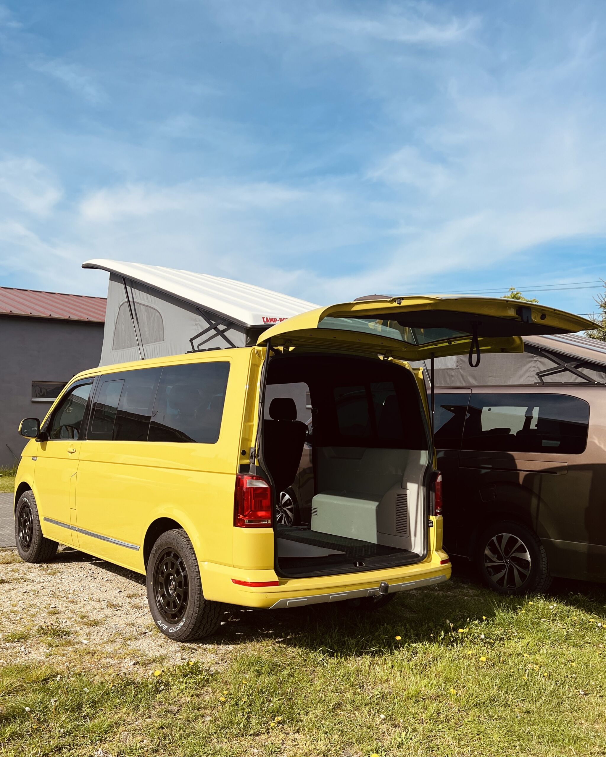 VW Transporter T6 - dach sypialny
