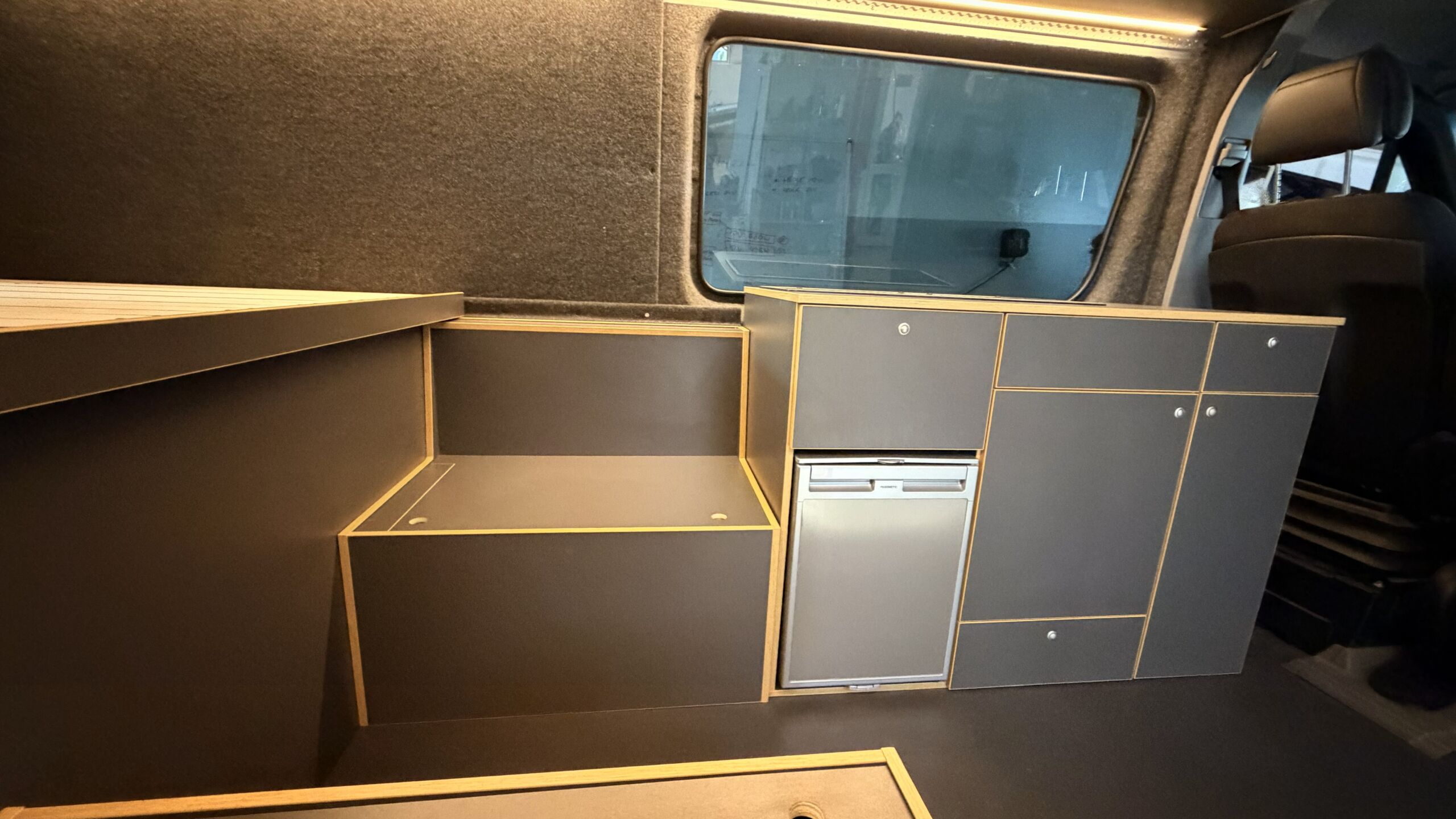 Mercedes Sprinter zabudowa kamperowa