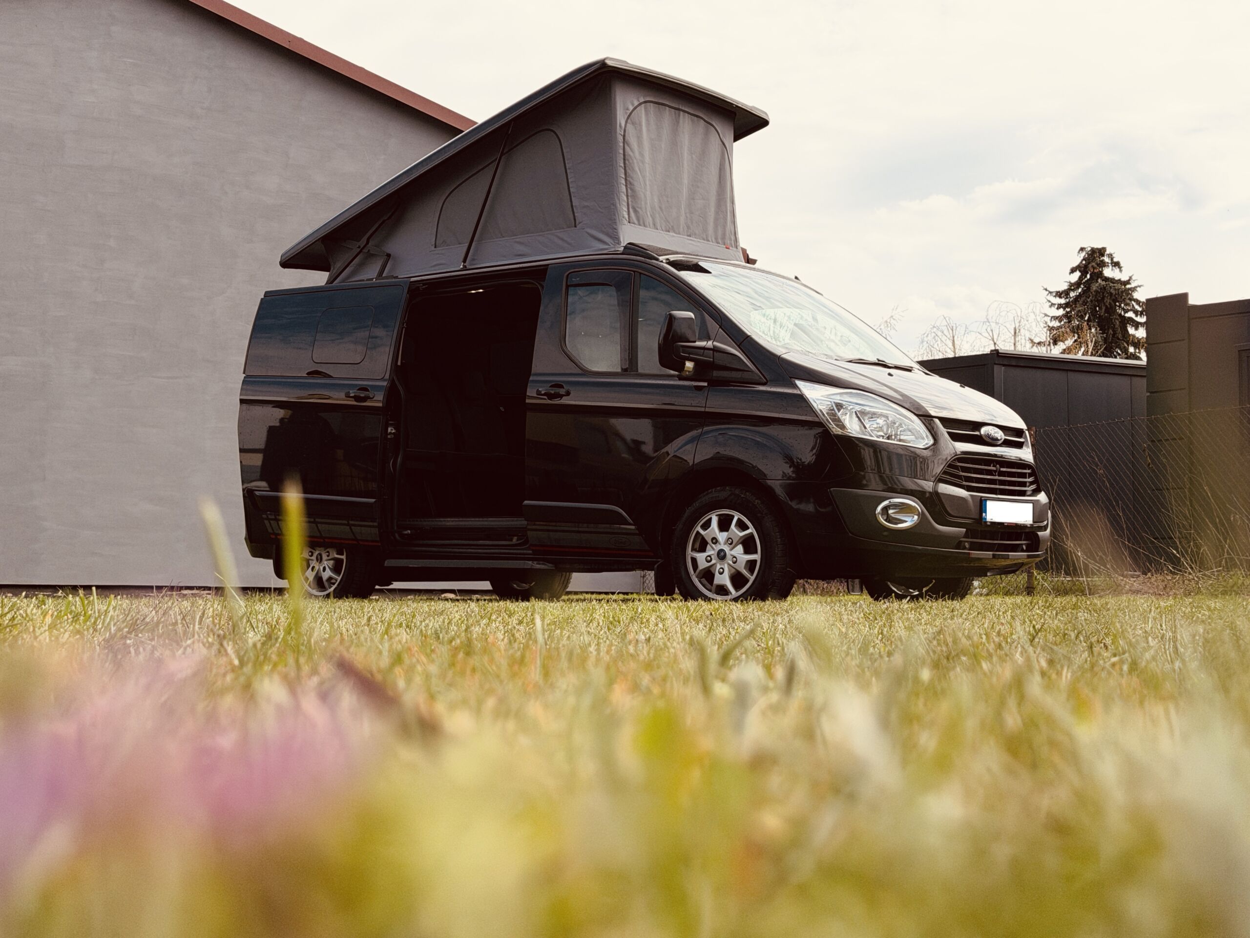 Ford Tansit Custom dach sypialny