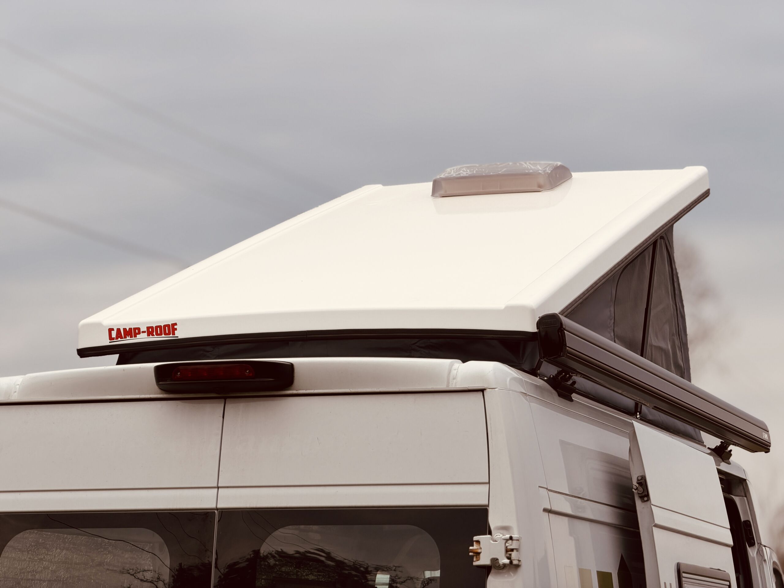 Fiat Ducato montaż dachu sypialnego
