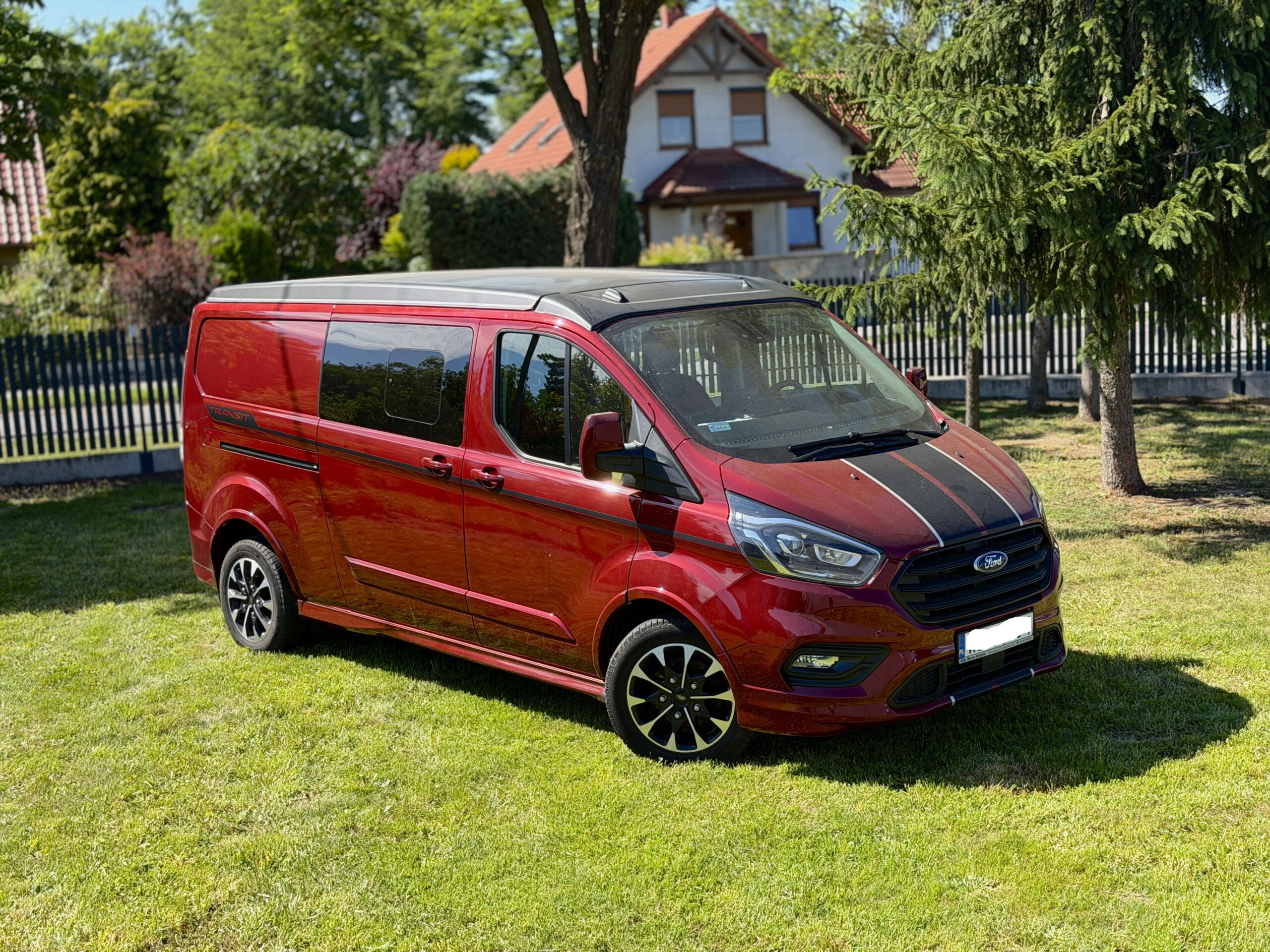 Ford Transit Custom - montaż dachu sypialnego