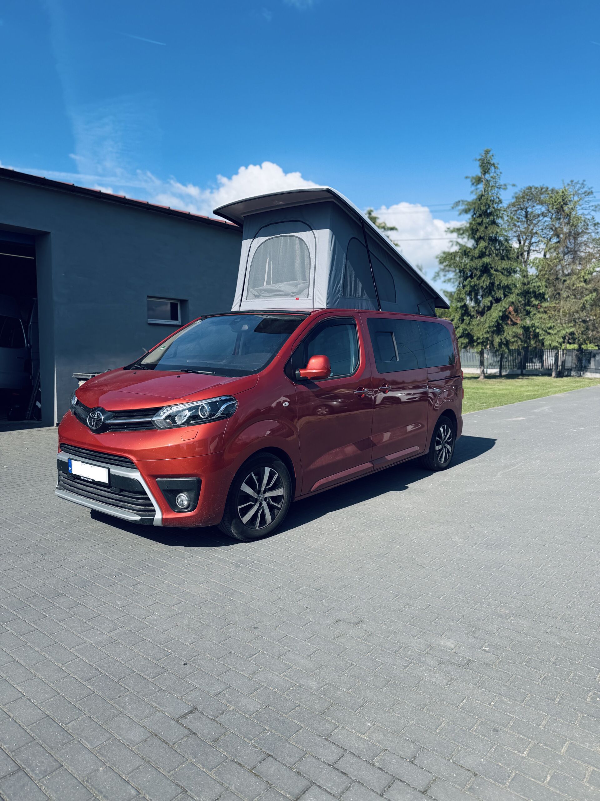 Toyota Proace dach sypialny