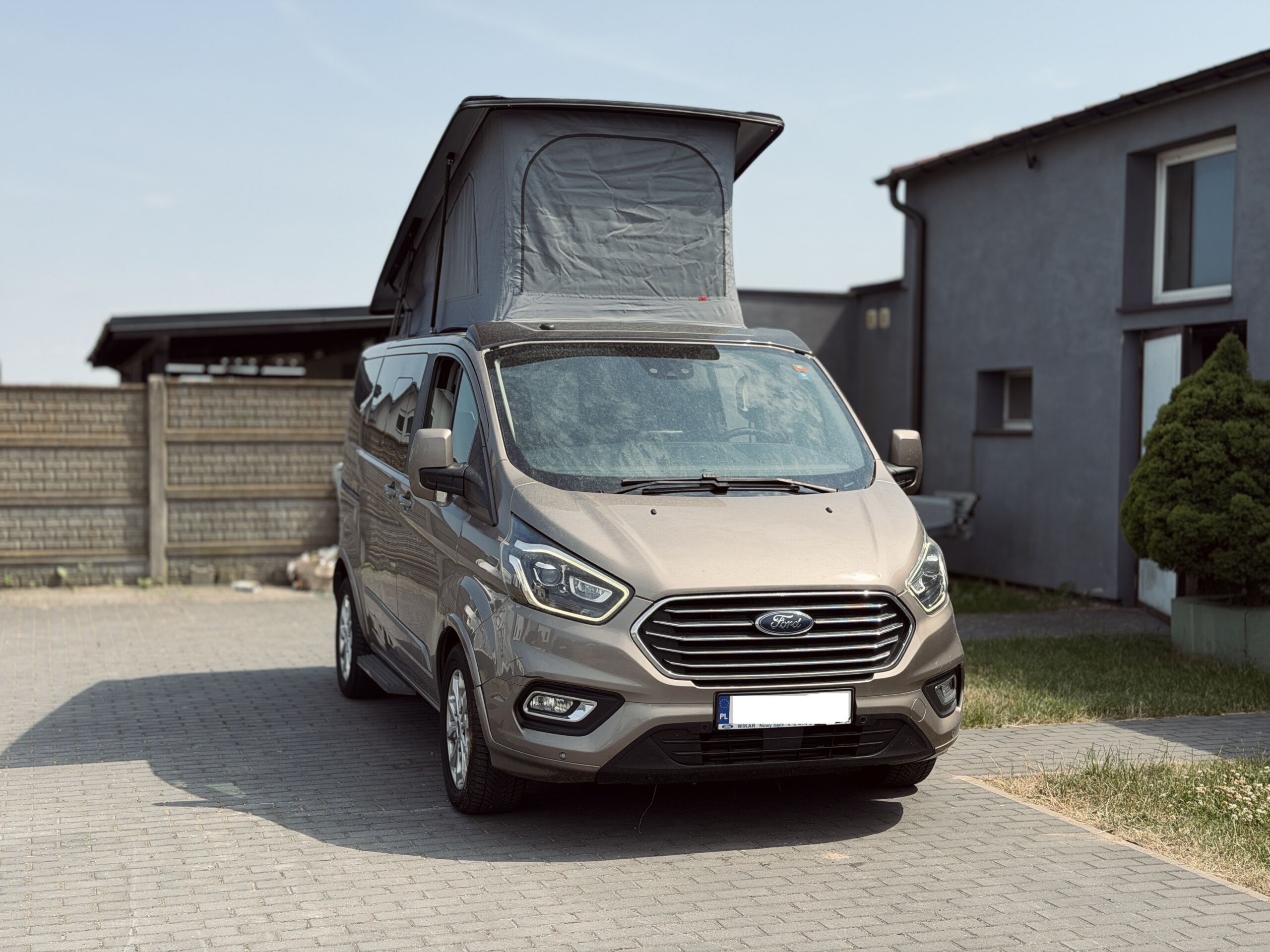 montaż dachu do Forda Transit Custom